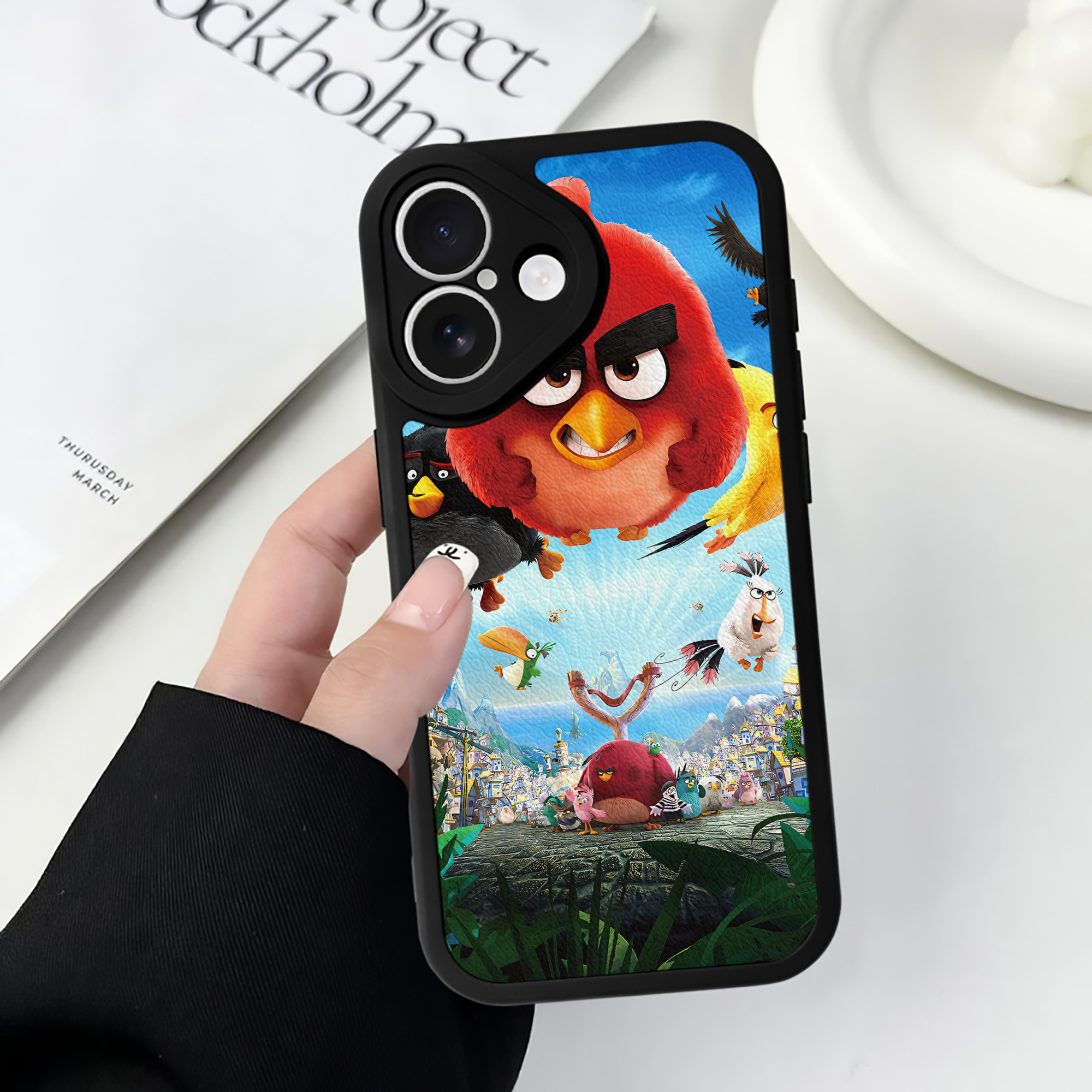 （画像用） Angry Birds アングリーバード 【iPhone 16シリーズ対応】シリコンスマホケース（レザー調） 材質：シリコン